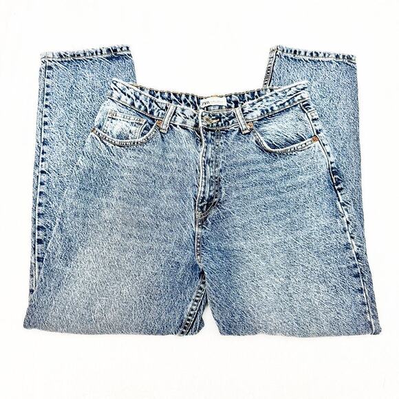 Zara Mom Jeans Vintage Wash Denim Distressed Hem Detailing Size 10 - Picture 4 of 8